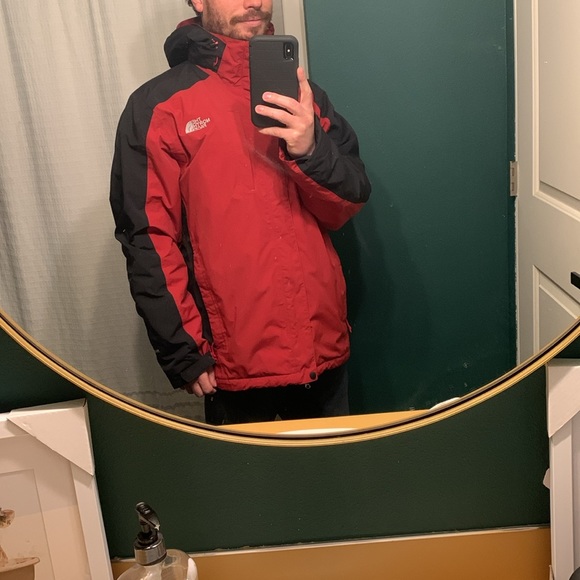 Northface HyVent winter jacket! Size Large! - Picture 2 of 16